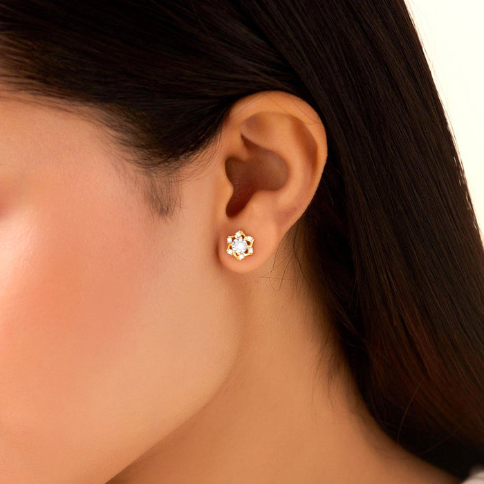 A Wish in Bloom Solitaire Gold Plated 925 Silver Stud Earrings