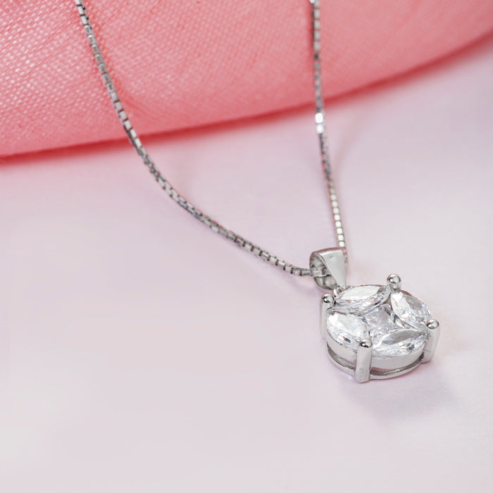 Alexis Solitaire 925 Silver Necklace with Chain