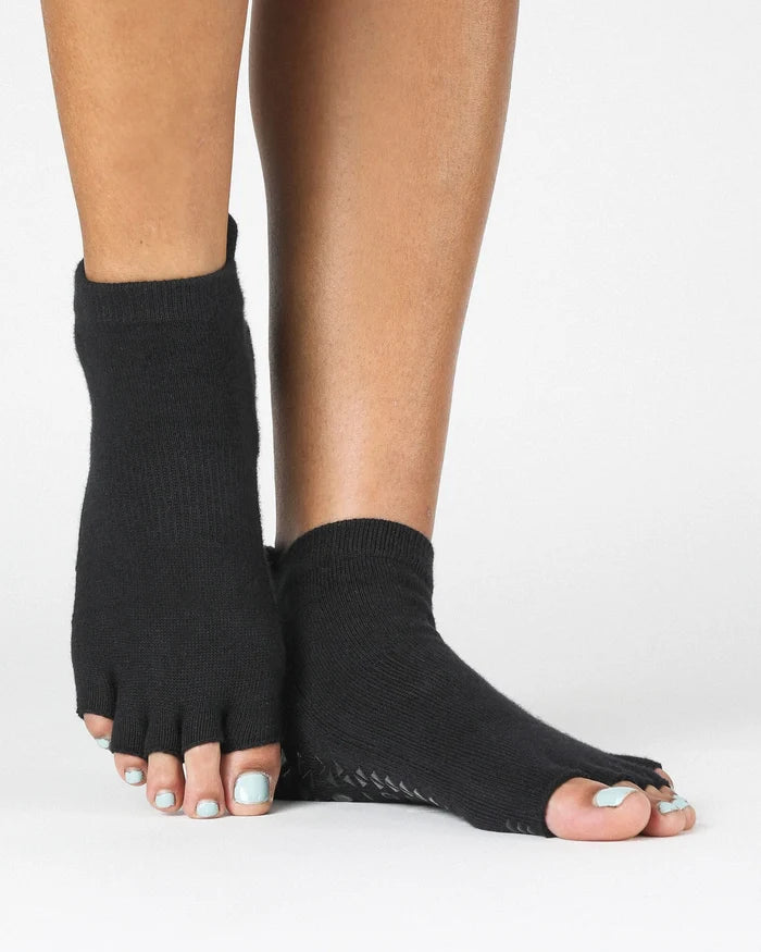 Basal Toeless Black