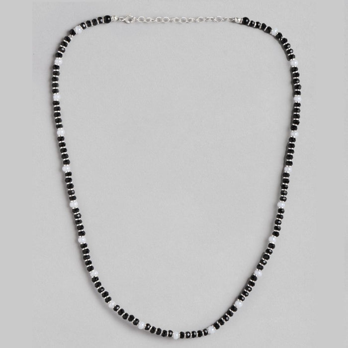 Black beaded Studded Pearls Necklace