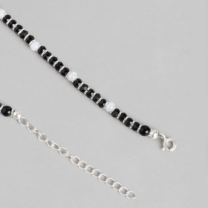 Black beaded Studded Pearls Necklace