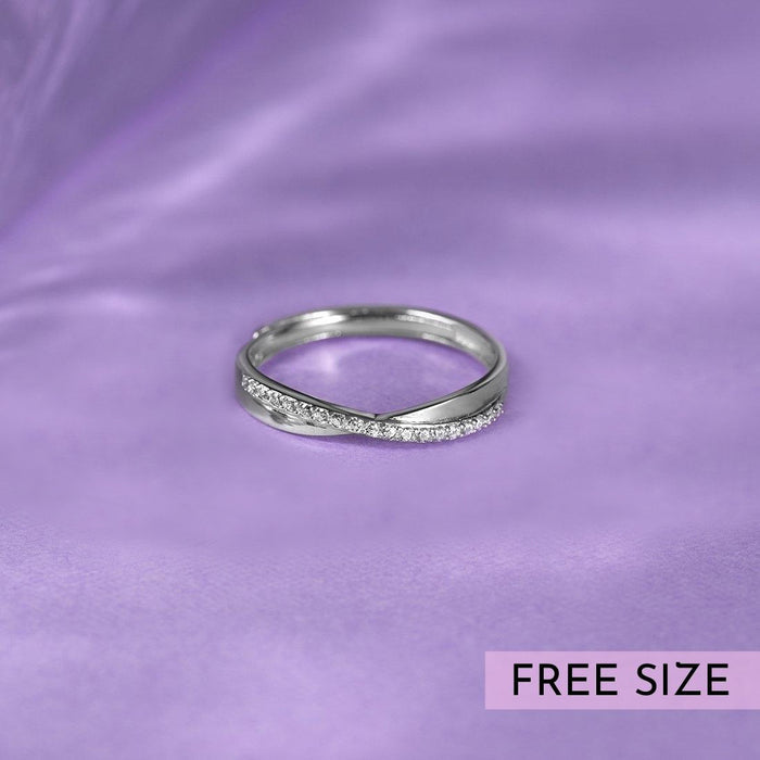 Classic One-Line CZ Rhodium Plated 925 Sterling Silver Women Ring (Onesize)