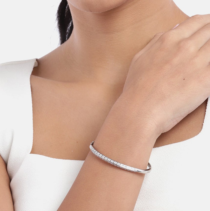 Classy 925 Sterling Silver Bracelet