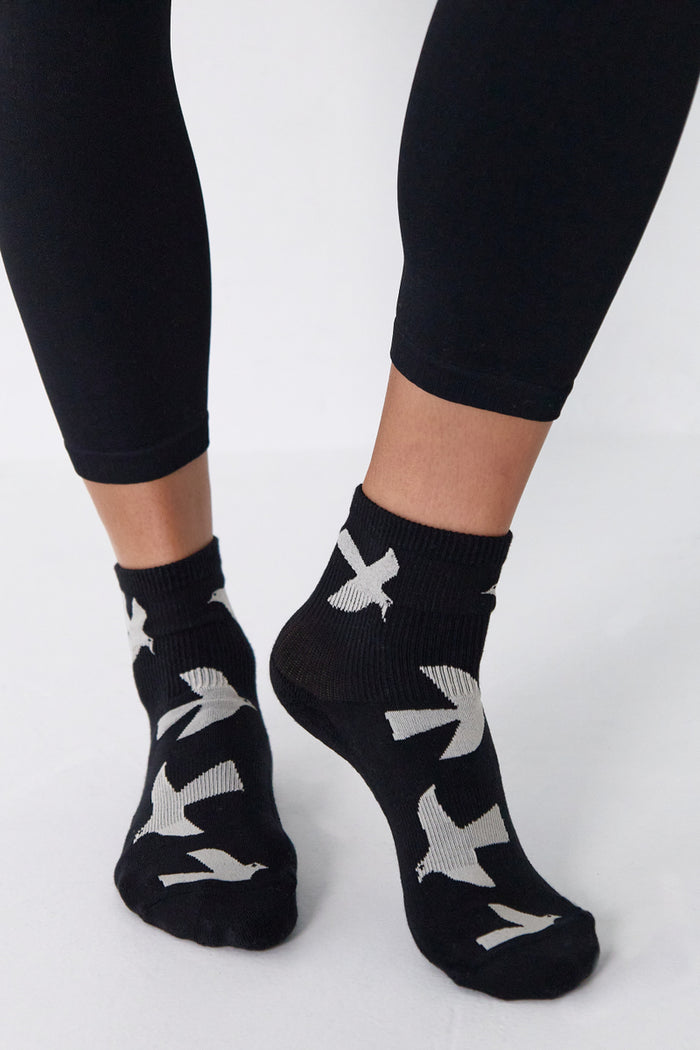 Fly Away Ankle Grip Sock