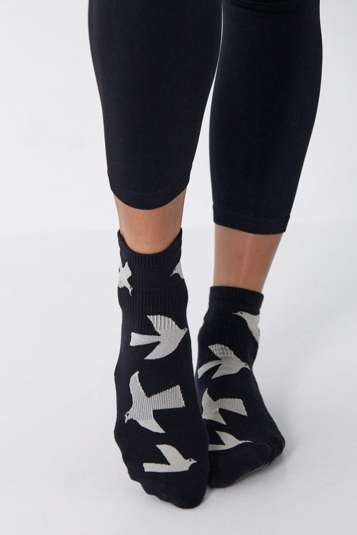 Fly Away Ankle Grip Sock