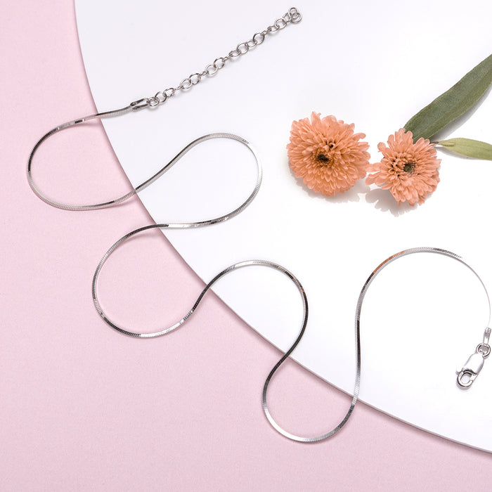 Glimmering Minimal Rhodium Plated 925 Silver Snake Chain
