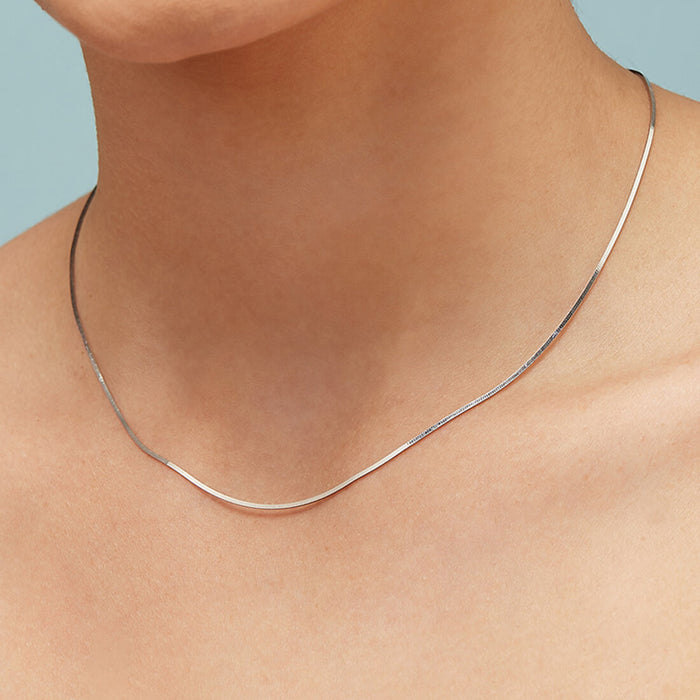 Glimmering Minimal Rhodium Plated 925 Silver Snake Chain