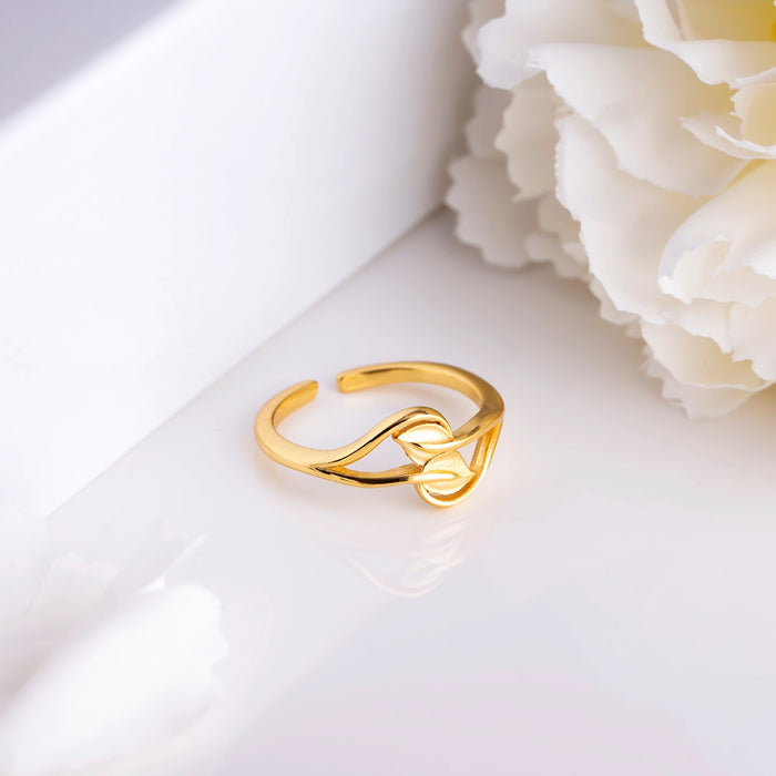Golden Leafy Elegance 925 Sterling Silver Gold-Plated Women's Ring (Adjustable)