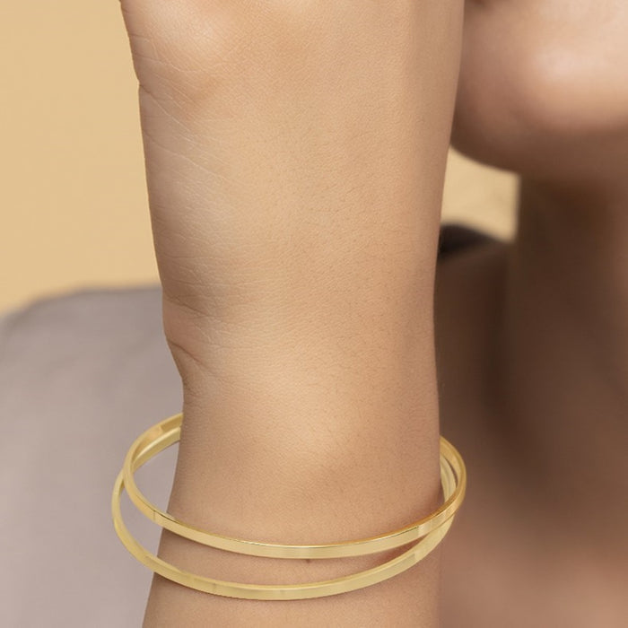 Golden Radiance Gold-Plated 925 Sterling Silver Solid Bangle