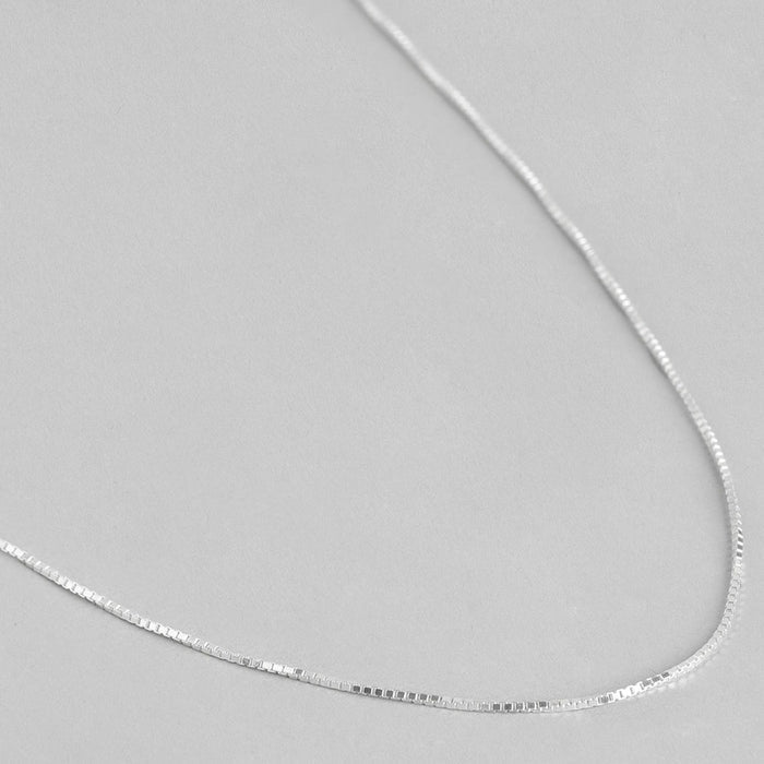 Interlocked Shimmering Rhodium Plated 925 Silver Chain