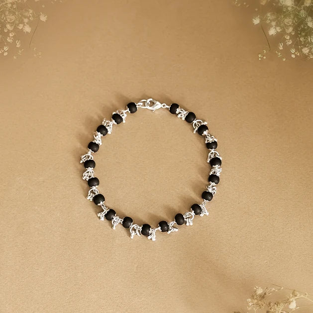 Karungali Beads Floral Silver Bracelet