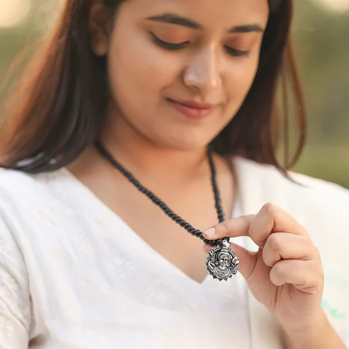 Karungali Malai with Murugan Face Pendant - view 4