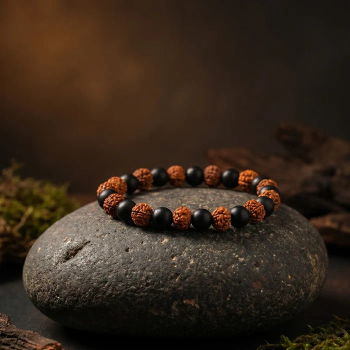Karungali Rudraksha Bracelet - Natural Ebony Wood & 5 Mukhi Rudraksha Beads