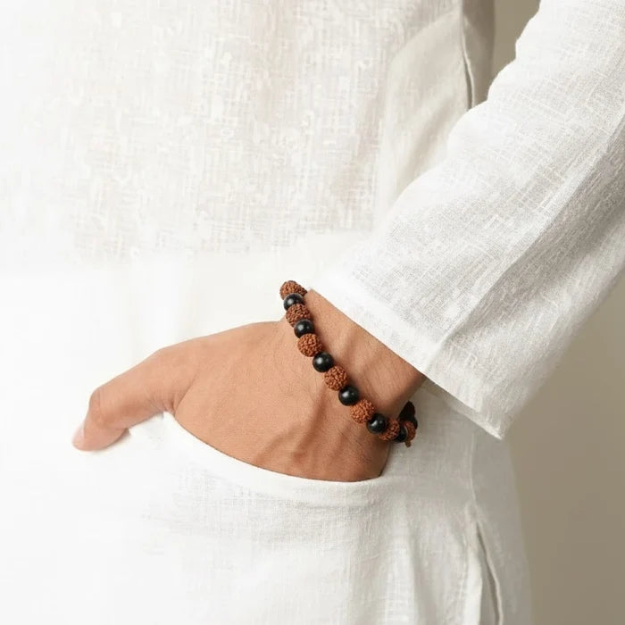 Karungali Rudraksha Bracelet - Natural Ebony Wood & 5 Mukhi Rudraksha Beads - view 4