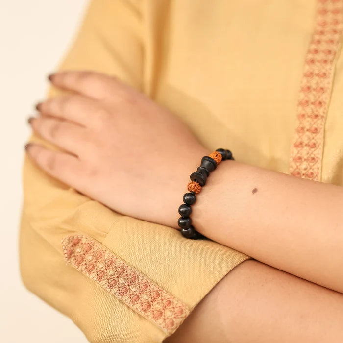 Karungali Rudraksha Damru Bracelet | Govt. Certification - view 2