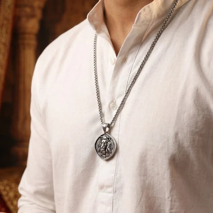 Leo (Singh) Rashi Pendant - view 3