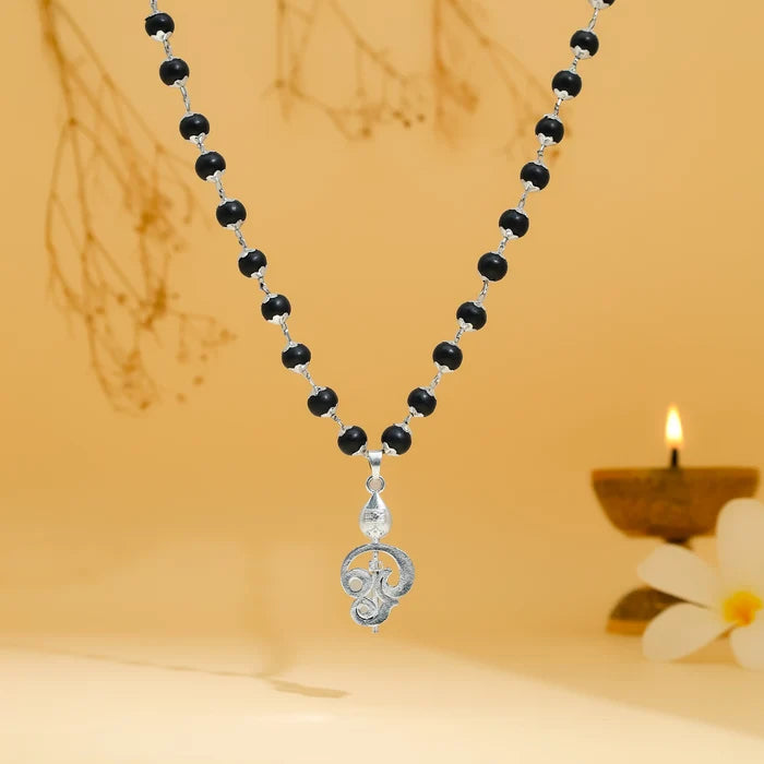 Lord Murugan Vel Pendant with FREE Karungali Bracelet