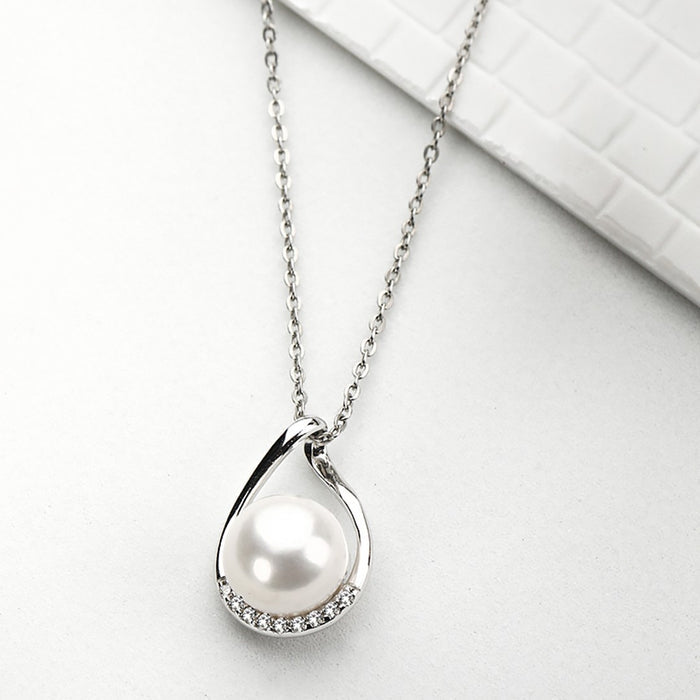 Lustrous Fusion Rhodium-Plated 925 Sterling Silver Pendant with Chain