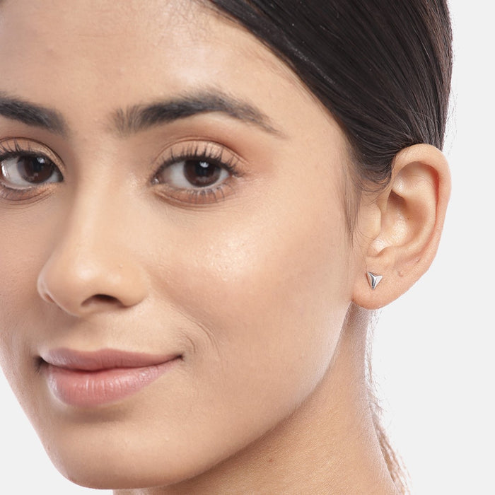 Minimalist Triangle Stud Earrings in 925 Sterling Silver