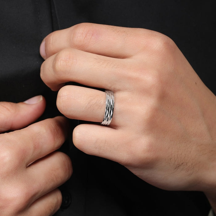 Modern Elegance Rhodium Plated 925 Silver Mens Ring (adjustable)