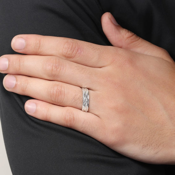 Modern Elegance Rhodium Plated 925 Silver Mens Ring (adjustable)