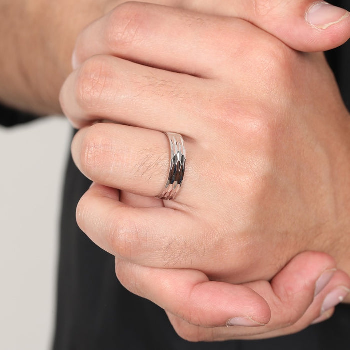 Modern Elegance Rhodium Plated 925 Silver Mens Ring (adjustable)