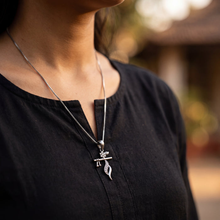 Murli Manohar Necklace - view 3