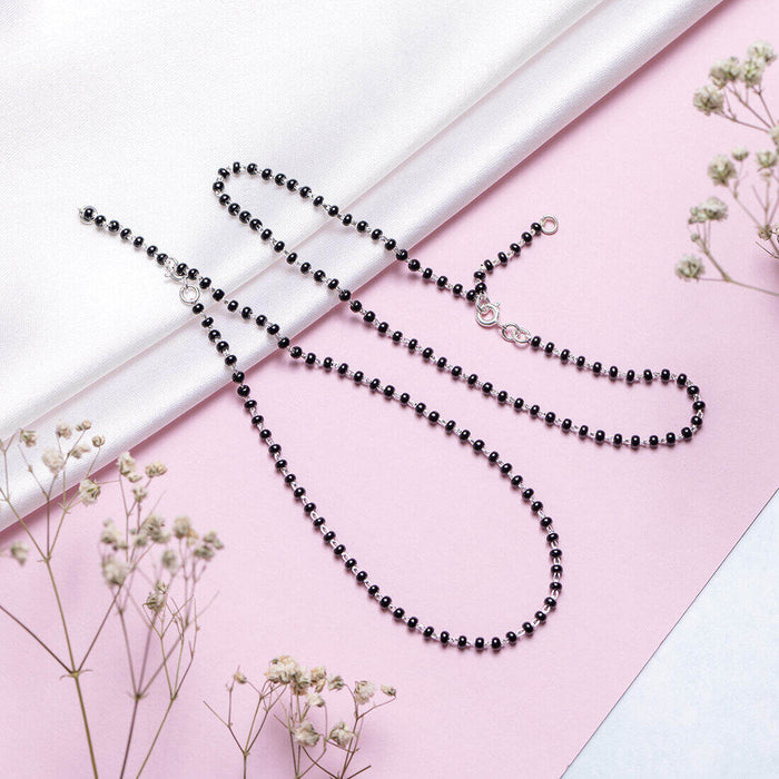 925 Sterling Silver black bead anklet for women among small white flowers – Zavya