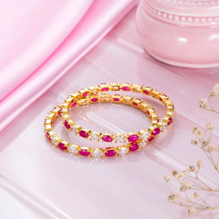 Radiant Elegance Gold-Plated Bangle in 925 Sterling Silver
