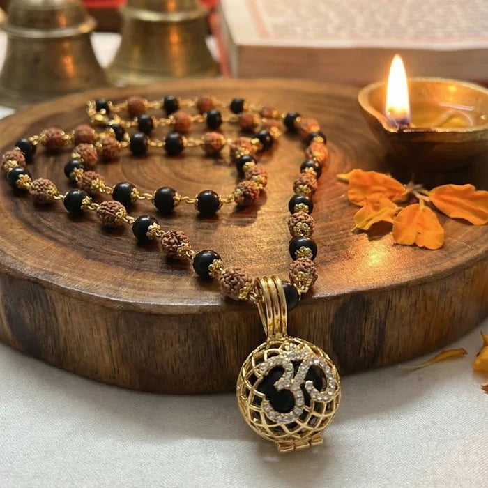 Rudraksha Karungali Mala with Karungali Bead - view 2