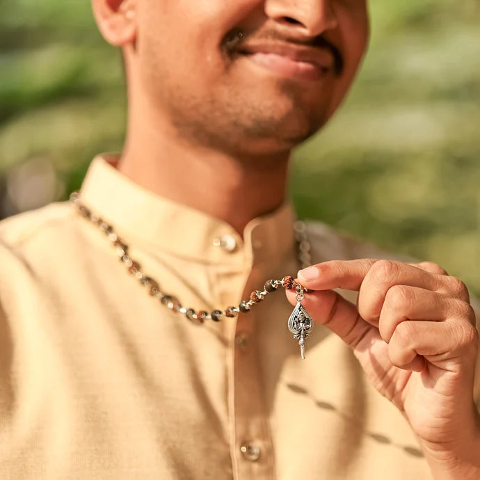 Rudraksha Karungali Malai in Silver-Cap with Lord Murugan Shastra Pendant Lifestyle Men
