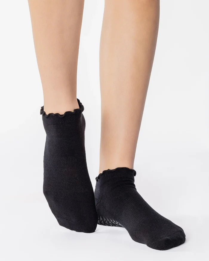 Ruffle Black Full Foot Grip Sock