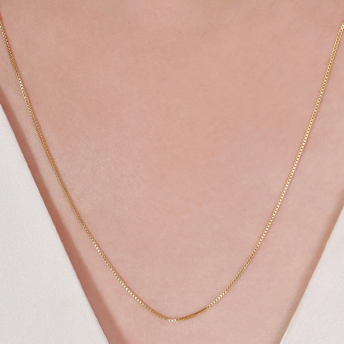 Sleek and Modern Golden Plated 925 Silver Box Chain Gift Hamper