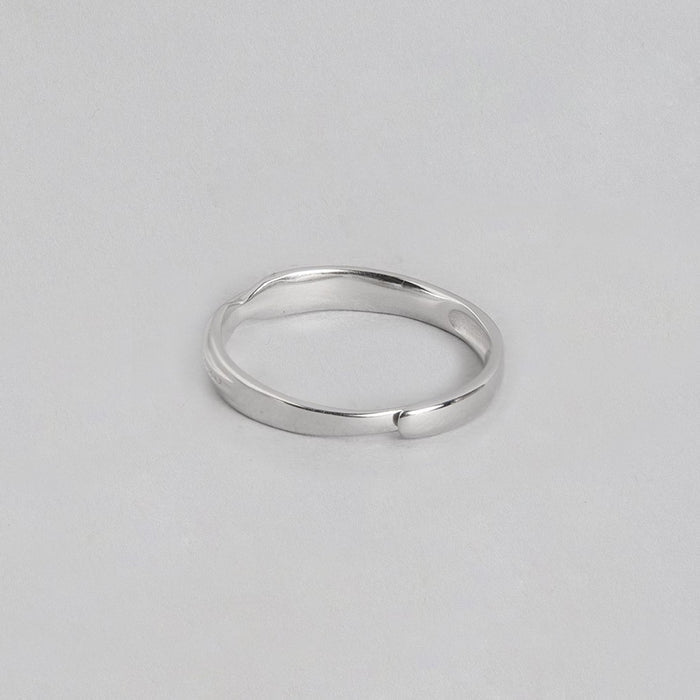 Sleek, adjustable 925 Sterling Silver men's ring. A plain silver band, ideal jewellery gift for him – Zavya