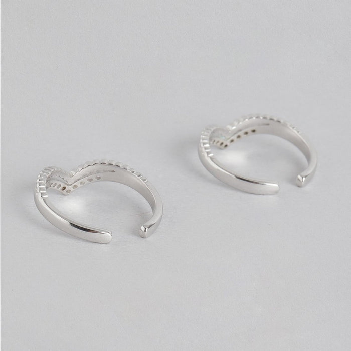 Two V-shaped open 925 Sterling Silver toe rings for women studded with CZ stones – Zavya