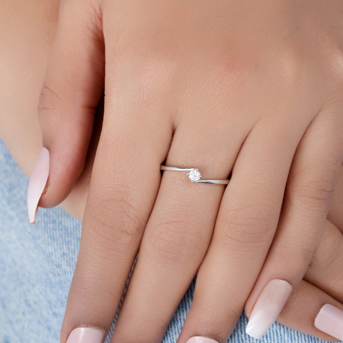 Timeless Elegance Rhodium Plated 925 Silver Solitaire Womens Ring (Adjustable)