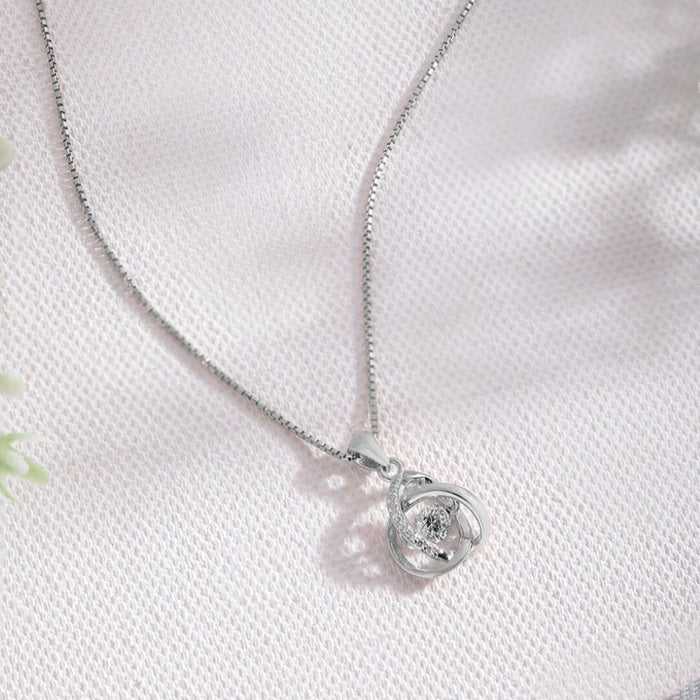925 Sterling Silver pendant necklace for women featuring a sparkling circular crystal on a chain – Zavya